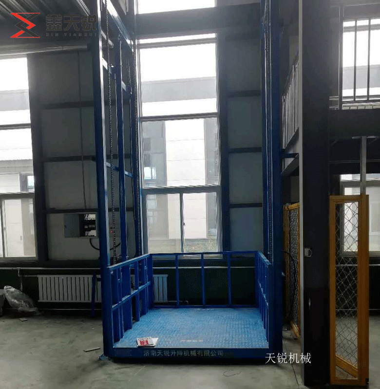 锡林郭勒导轨式升降机验收合格